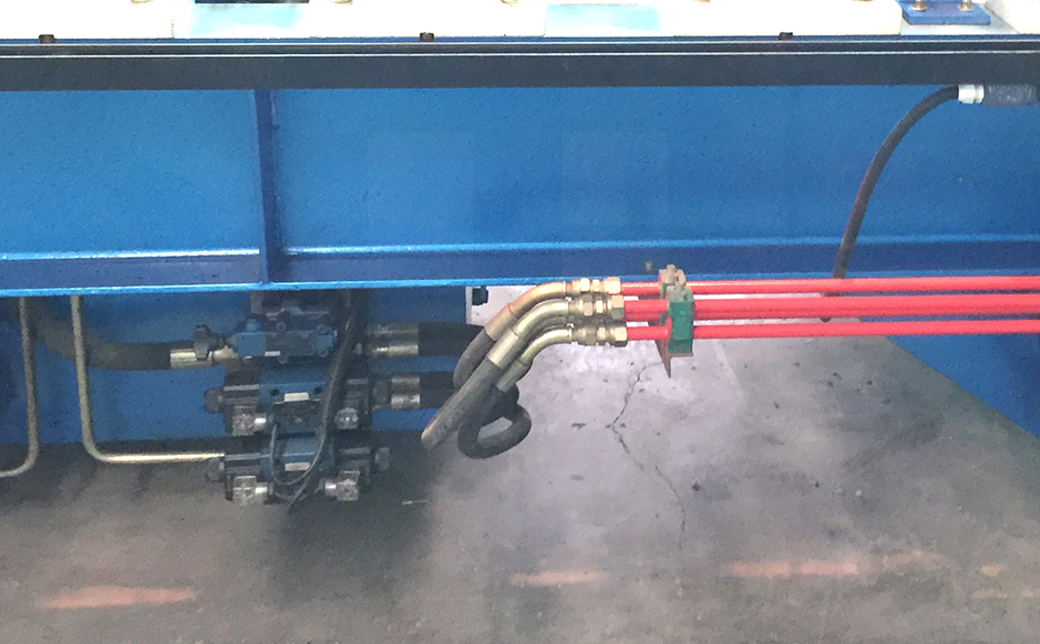 Optimized hydraulic pipeline(neat, elegant and durable)