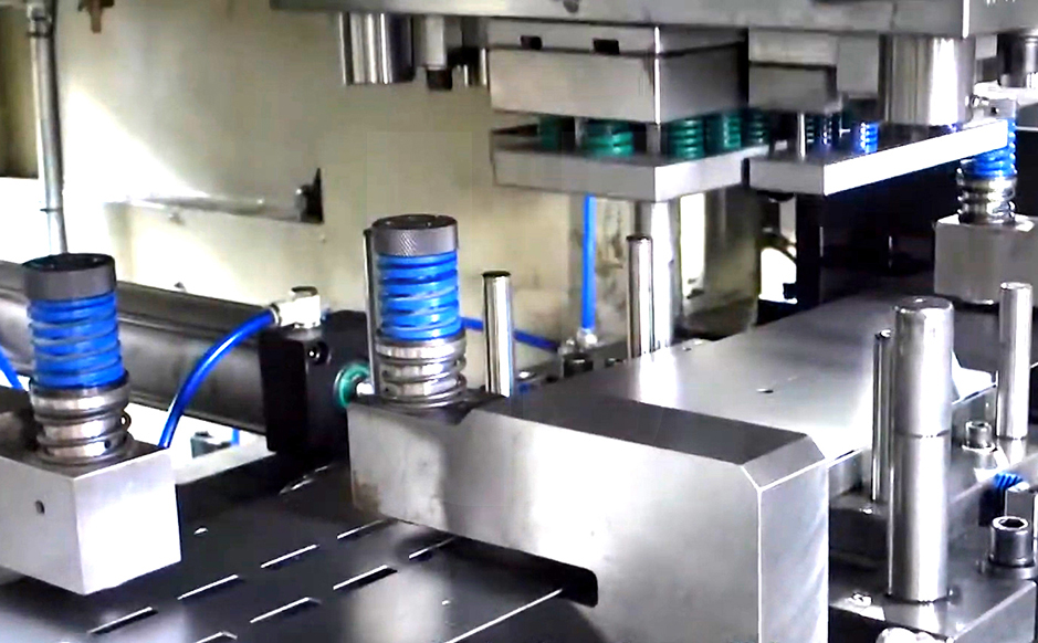 Unique punching system<br/>(much more RELIABLE and easy to maintain)