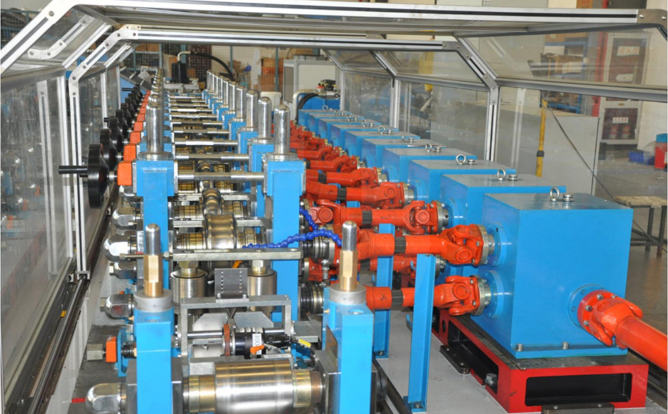 Forming system with Gear-box driven<br/>(more RELIABLE and with much longer service life)