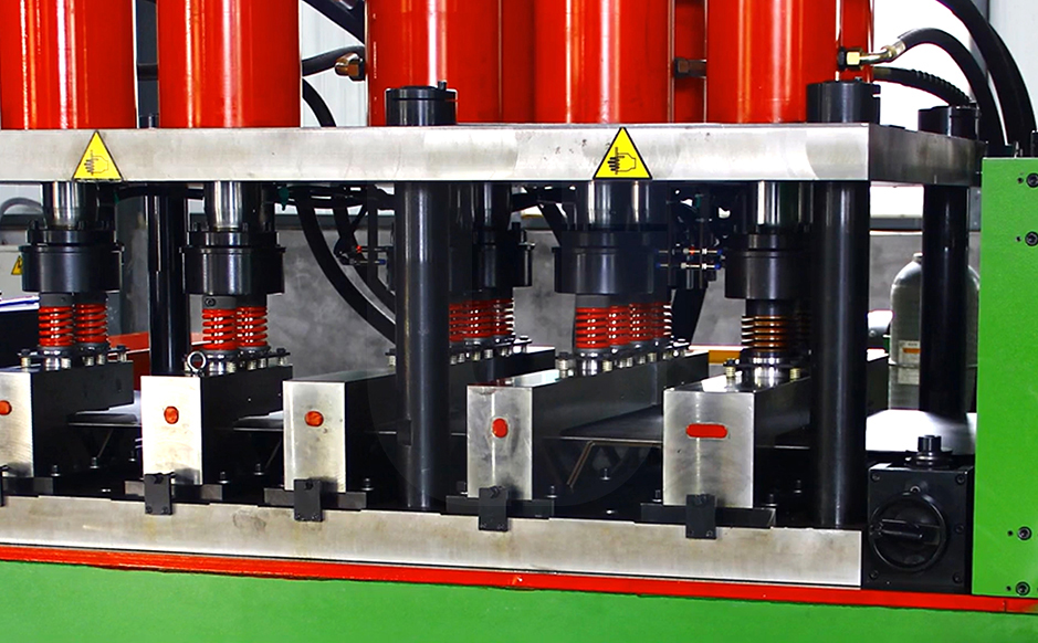 Unique punching system<br/>(easy to maintain and much more RELIABLE)