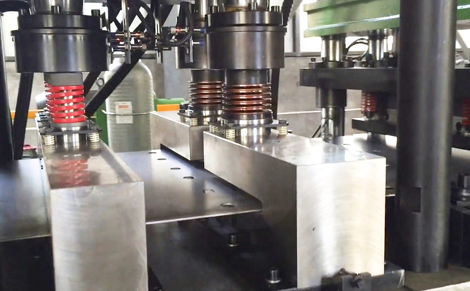 Unique punching system<br/>(easy to maintain and much more RELIABLE)