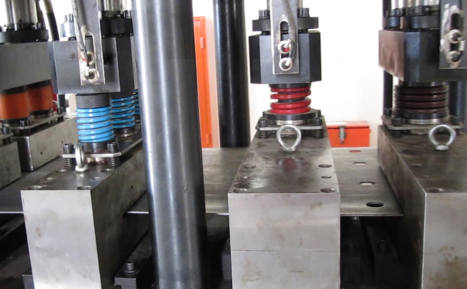 Unique punching system<br/>(easy to maintain and much more RELIABLE)