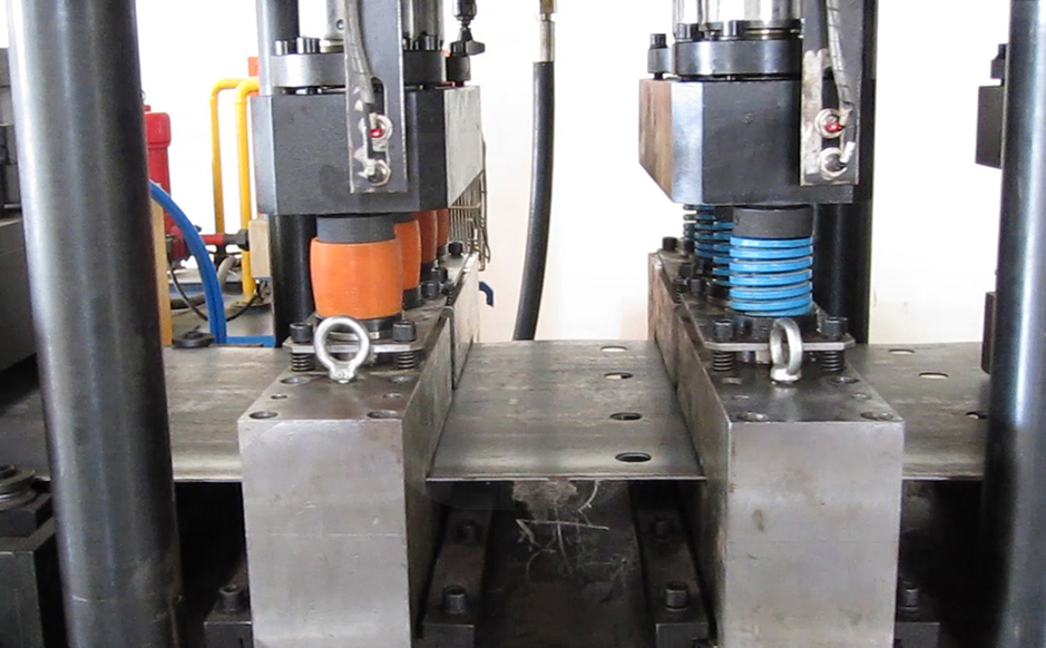 Unique punching system<br/>(easy to maintain and much more RELIABLE)