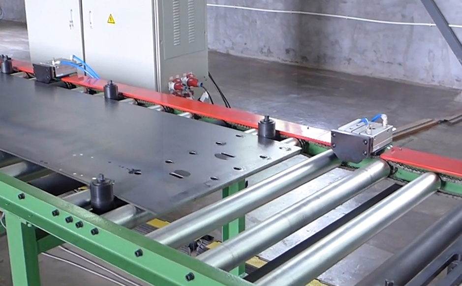 Unique punching system<br/>(after punching before roll forming)