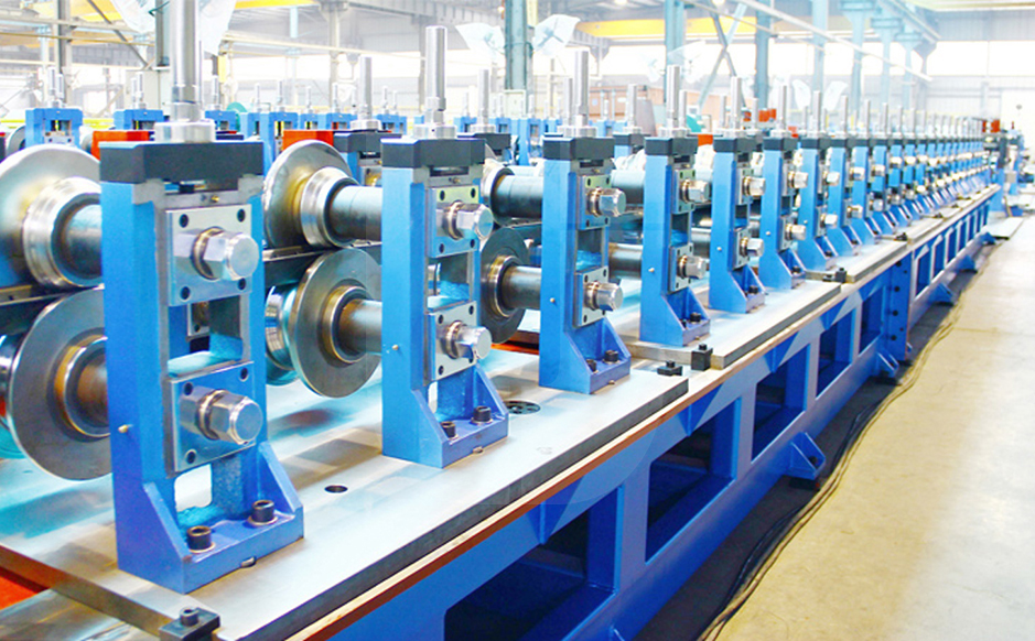 Unique forming system <br/>With appr 20 forming stations for perfect shape