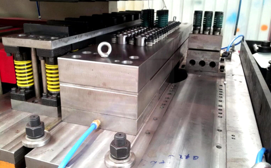 DC53 selected for punching dies<br/>(hardness 62-63HRC with service life of 5million times)