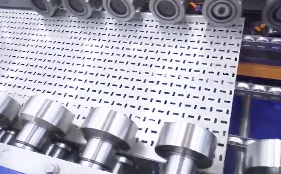Unique forming DESIGN<br/>(with adjustment of specifications in Few Minutes)