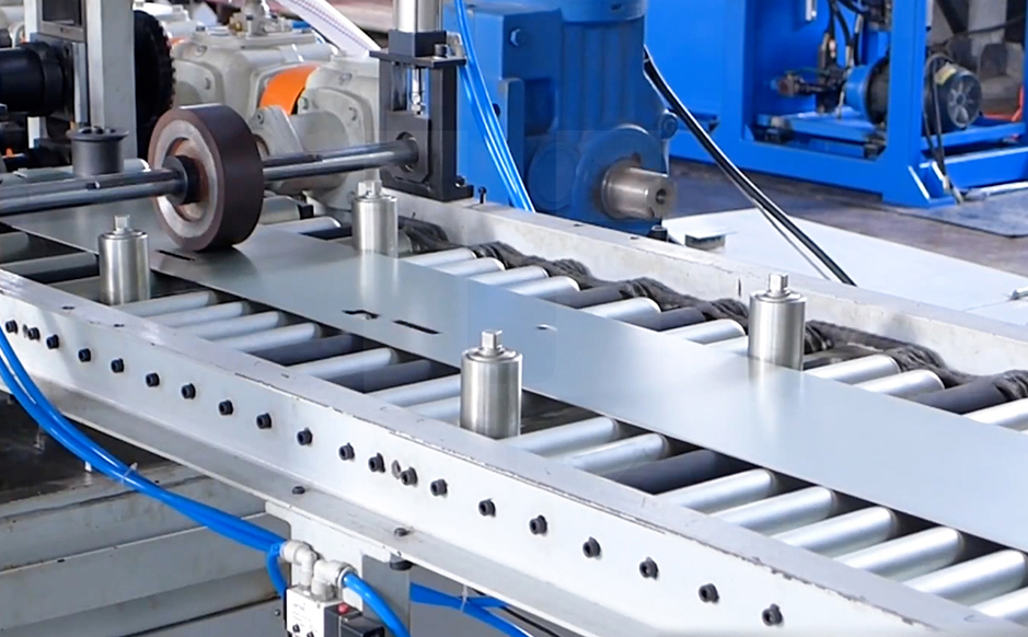 Unique conveyor