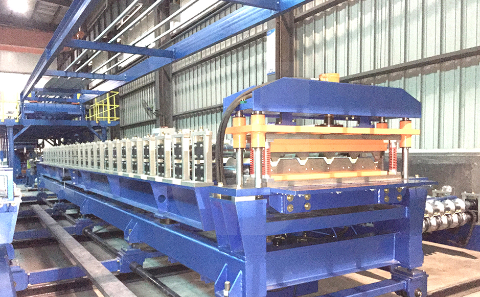 Unique forming system<br/>(4 precise guidance columns for formed plate cutting)