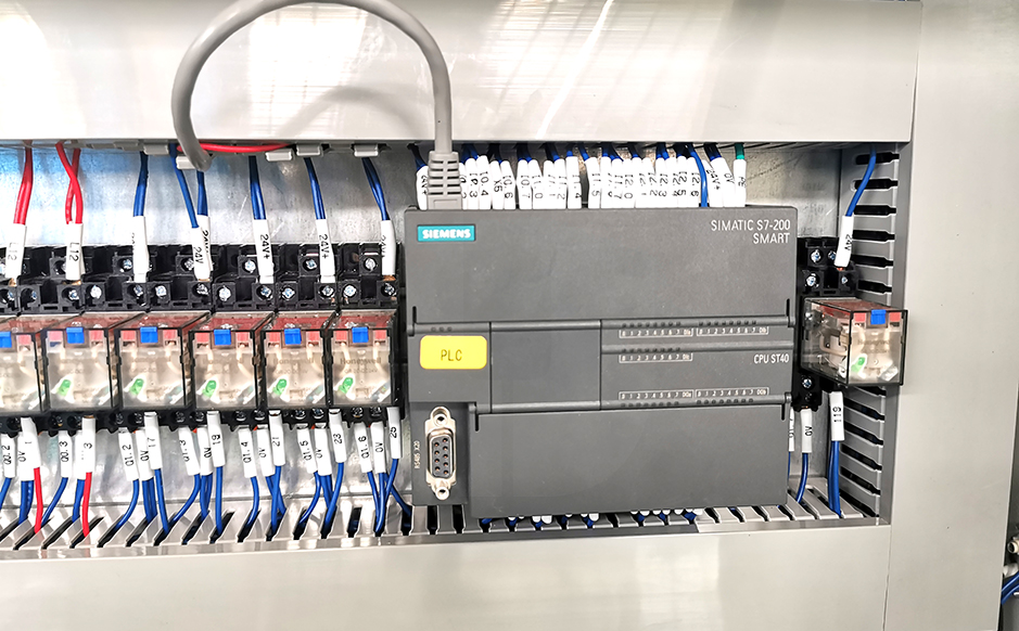 World top brands selected(SIEMENS PLC)