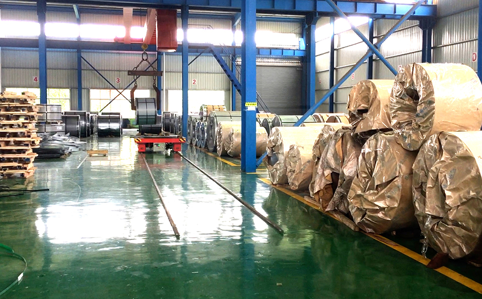 Unique remote-controlled steel coil handling trolley