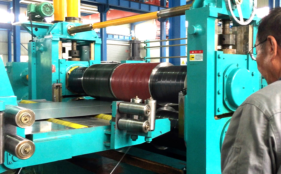 Unique slitting system