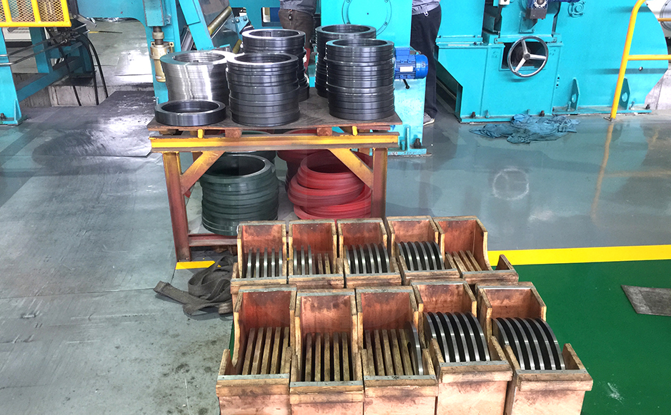 Unique slitting system(slitting blades)