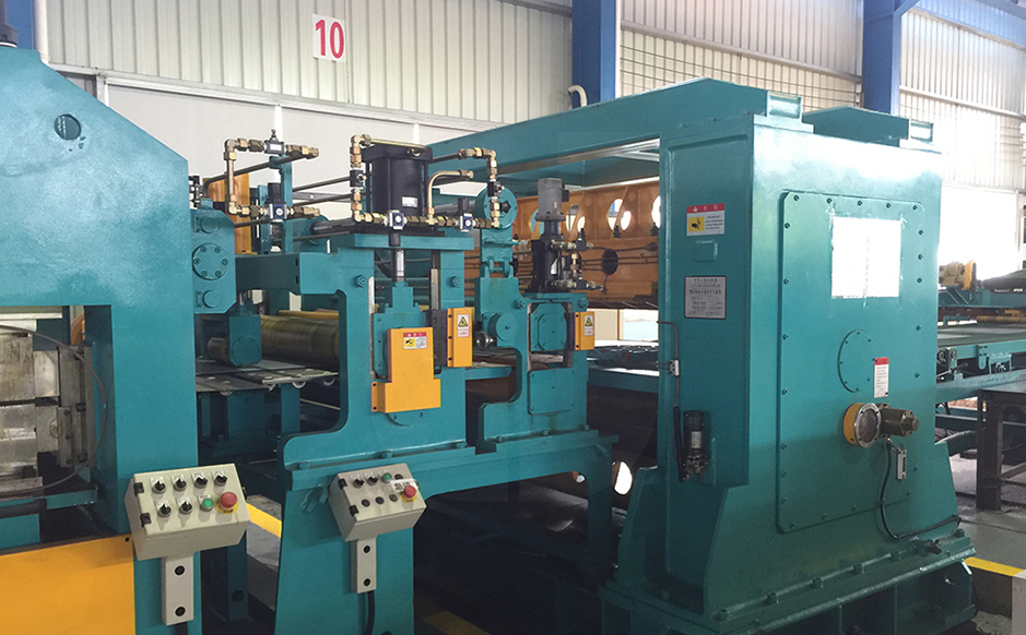 Non stop cutting<br/>(with Tidy and Elegant hydraulic pipeline)